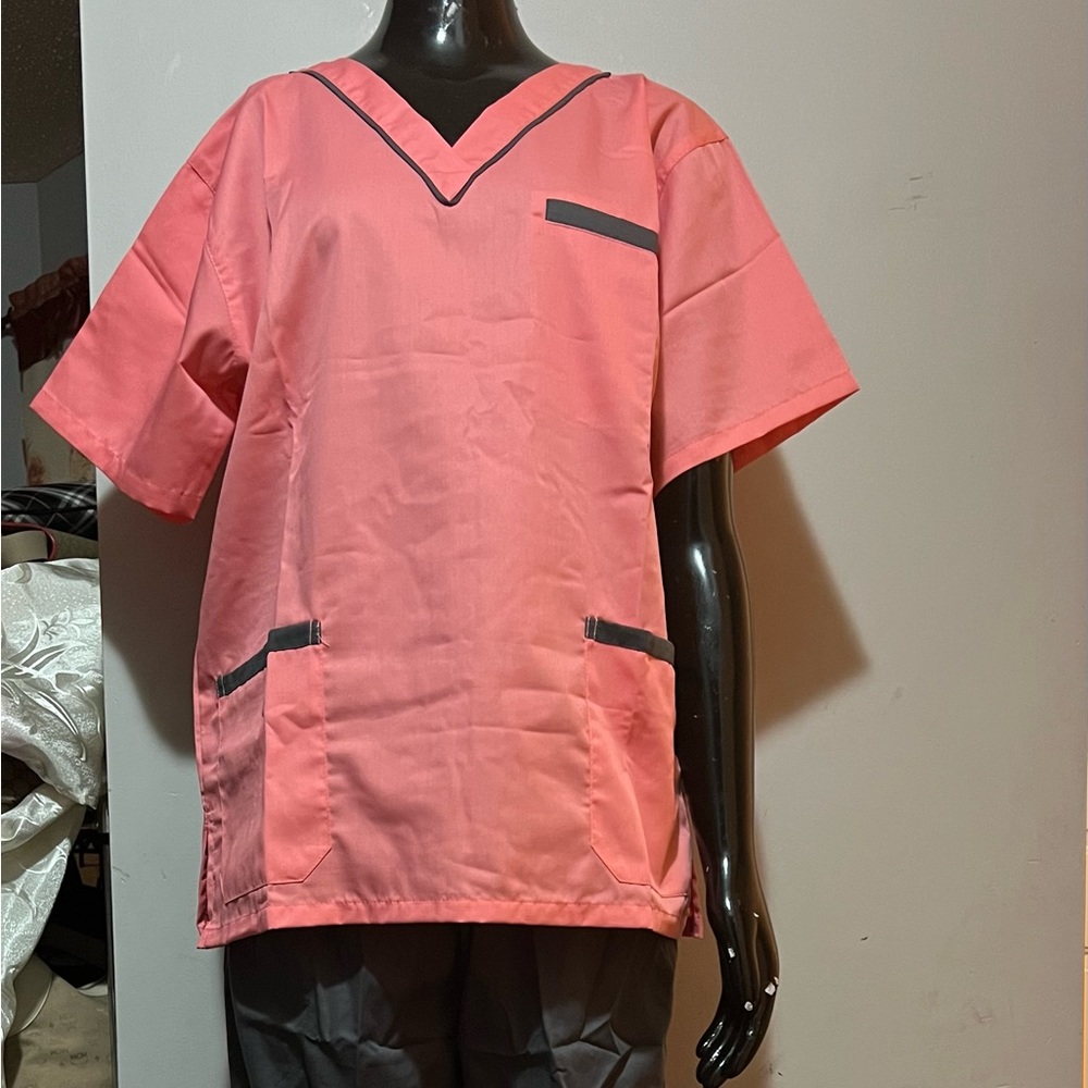 NEW SCRUBSUIT SET LARGE